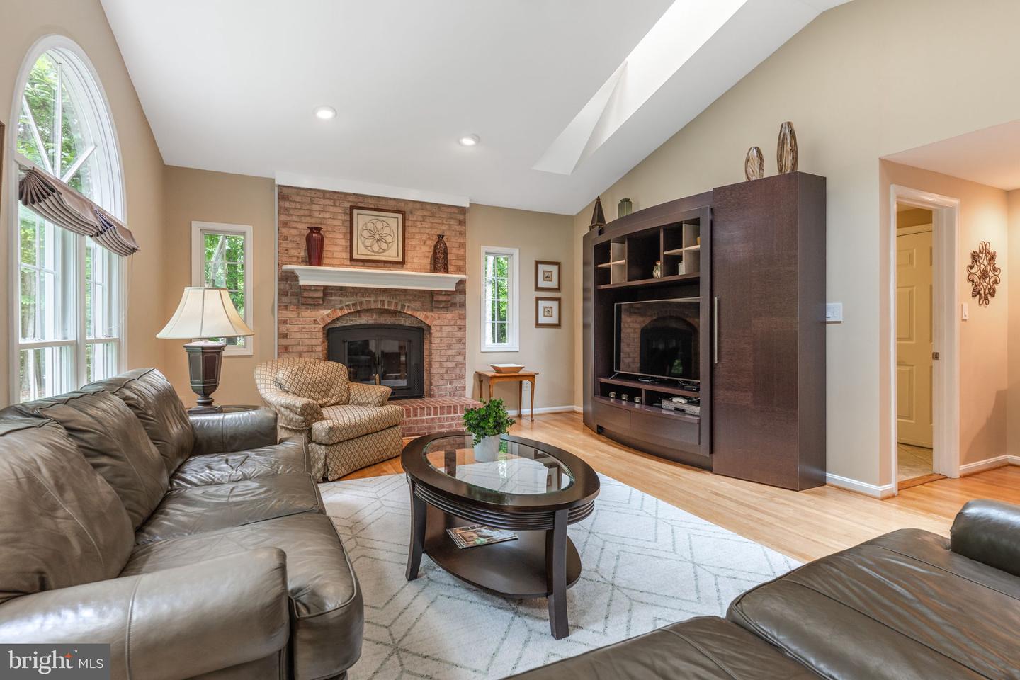 6323 COLCHESTER RD, FAIRFAX STATION, Virginia 22039, 4 Bedrooms Bedrooms, ,3 BathroomsBathrooms,Residential,For sale,6323 COLCHESTER RD,VAFX2242548 MLS # VAFX2242548