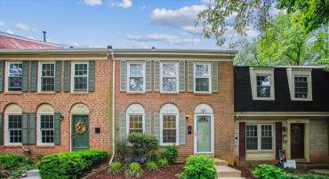 11910 SAINT JOHNSBURY CT, RESTON, Virginia 20191, 3 Bedrooms Bedrooms, ,2 BathroomsBathrooms,Residential,For sale,11910 SAINT JOHNSBURY CT,VAFX2242606 MLS # VAFX2242606