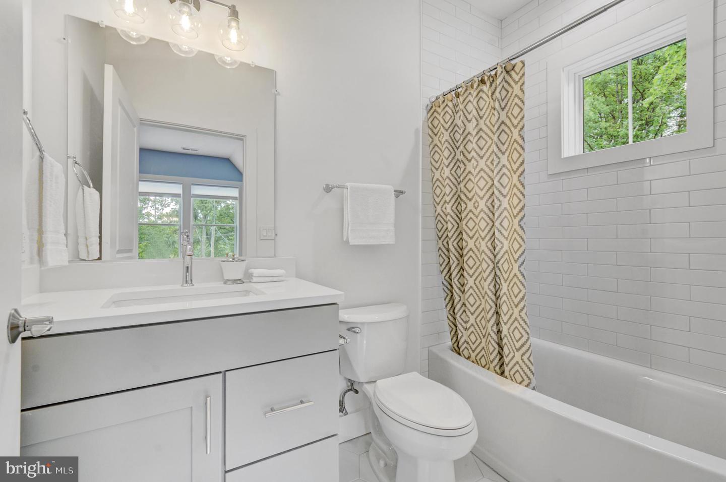 8226 MCNEIL ST, VIENNA, Virginia 22180, 7 Bedrooms Bedrooms, ,7 BathroomsBathrooms,Residential,For sale,8226 MCNEIL ST,VAFX2242736 MLS # VAFX2242736