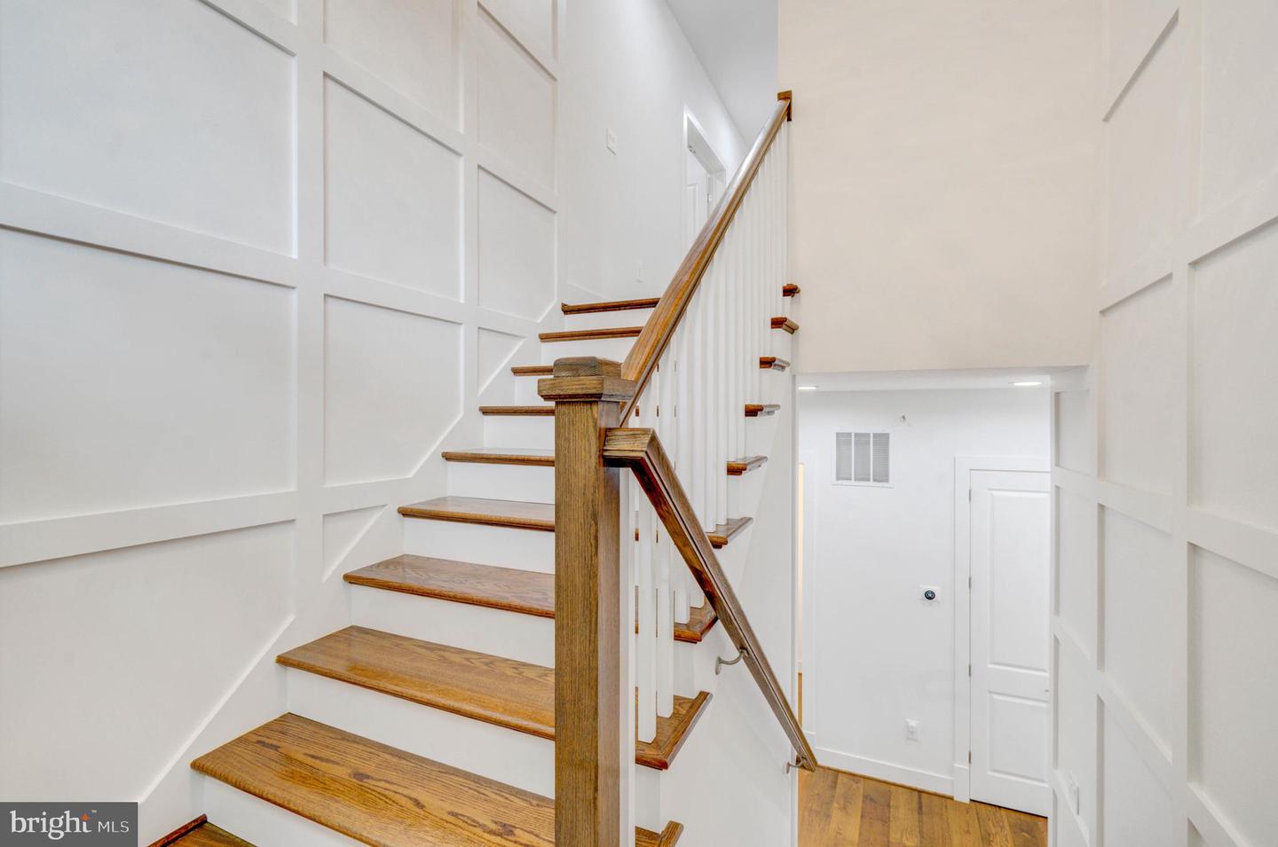 8226 MCNEIL ST, VIENNA, Virginia 22180, 7 Bedrooms Bedrooms, ,7 BathroomsBathrooms,Residential,For sale,8226 MCNEIL ST,VAFX2242736 MLS # VAFX2242736