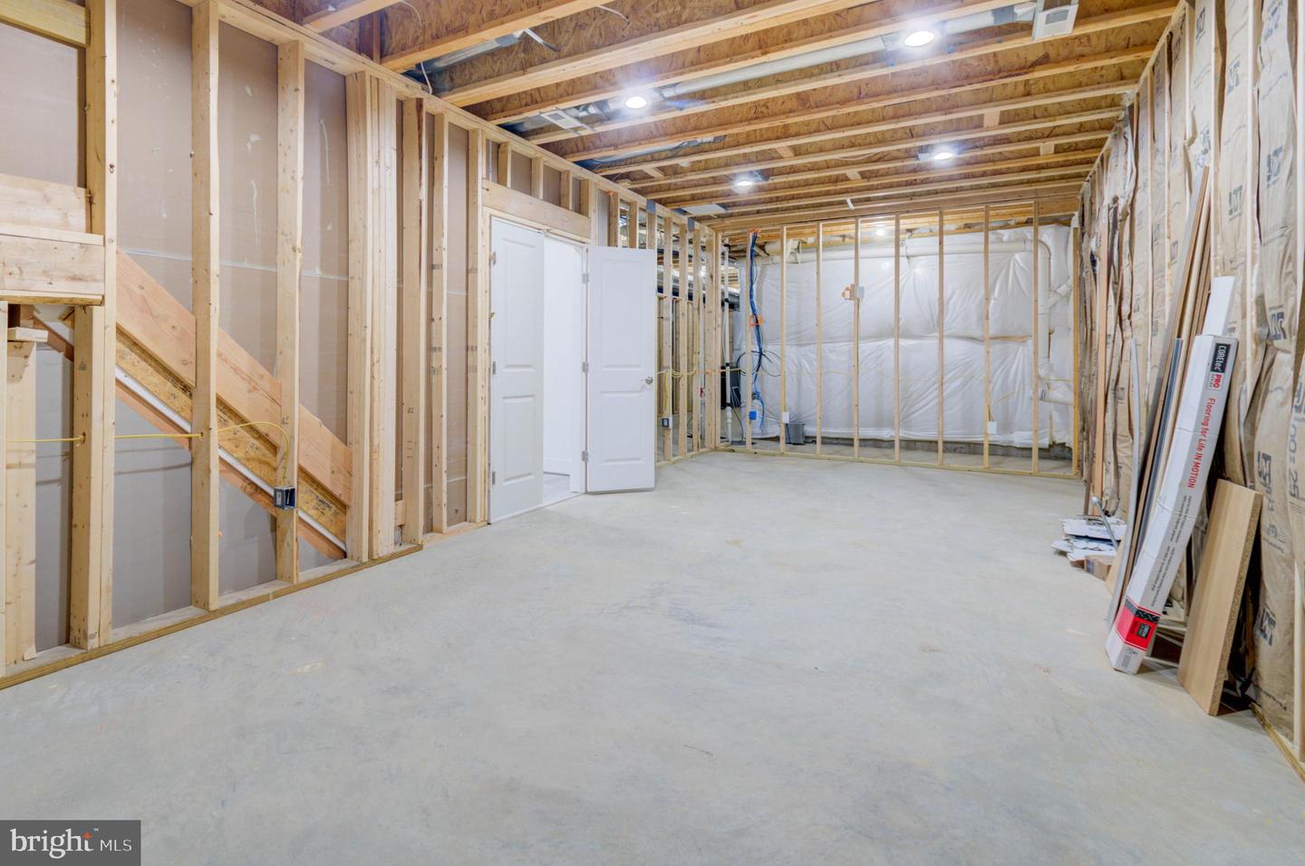 8226 MCNEIL ST, VIENNA, Virginia 22180, 7 Bedrooms Bedrooms, ,7 BathroomsBathrooms,Residential,For sale,8226 MCNEIL ST,VAFX2242736 MLS # VAFX2242736