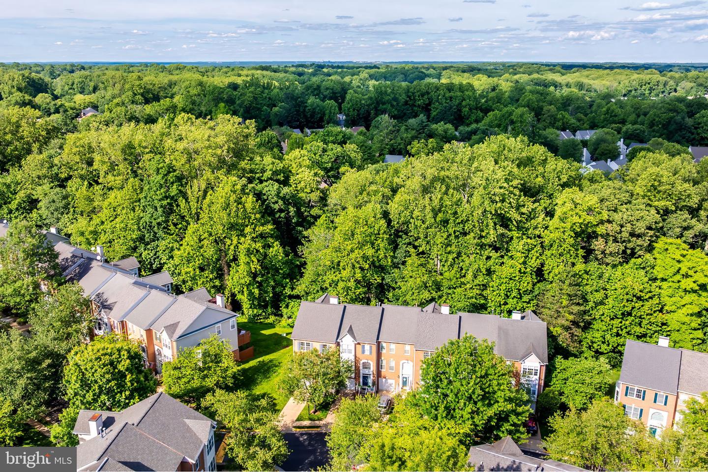1251 WILD HAWTHORN WAY, RESTON, Virginia 20194, 3 Bedrooms Bedrooms, ,3 BathroomsBathrooms,Residential,For sale,1251 WILD HAWTHORN WAY,VAFX2242976 MLS # VAFX2242976