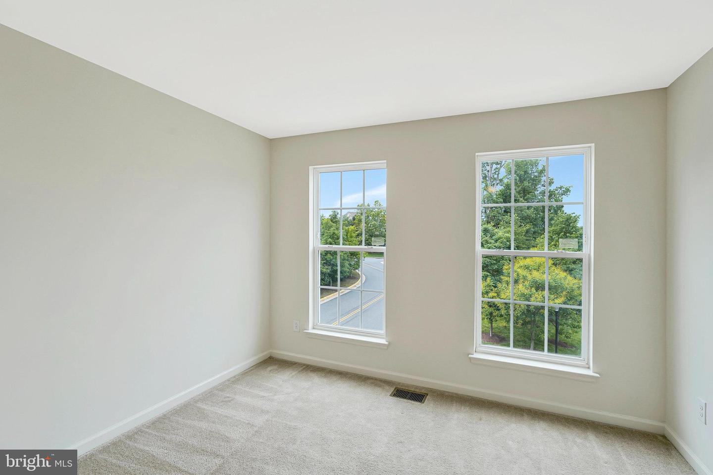 45812 WINDING BRANCH TER, STERLING, Virginia 20166, 3 Bedrooms Bedrooms, ,2 BathroomsBathrooms,Residential,For sale,45812 WINDING BRANCH TER,VALO2097652 MLS # VALO2097652