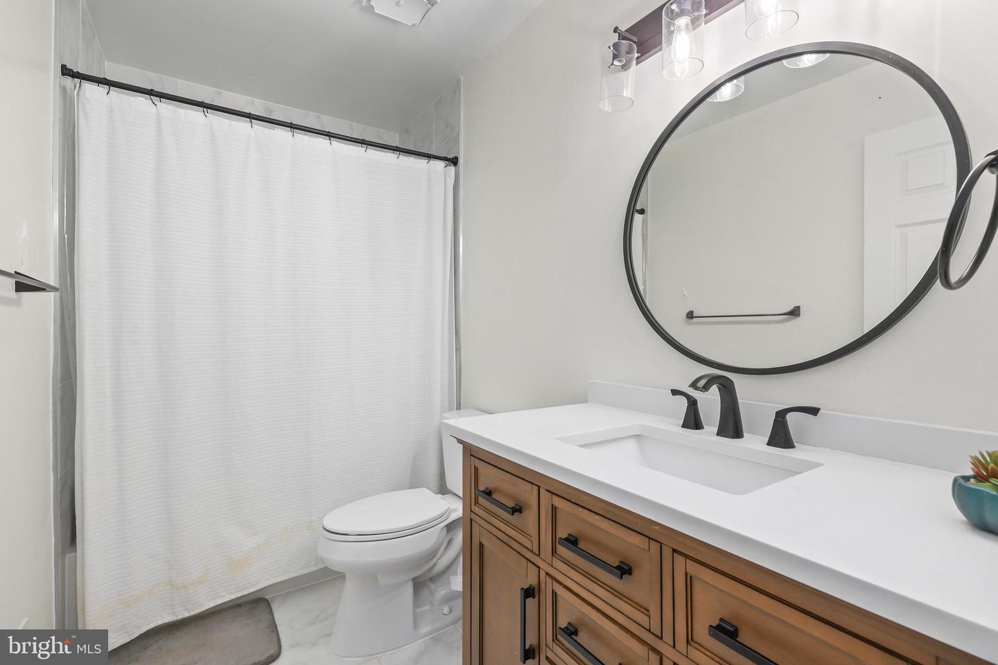 3950 TALLOW TREE PL, FAIRFAX, Virginia 22033, 4 Bedrooms Bedrooms, 3 Rooms Rooms,3 BathroomsBathrooms,Residential,For sale,3950 TALLOW TREE PL,VAFX2242944 MLS # VAFX2242944