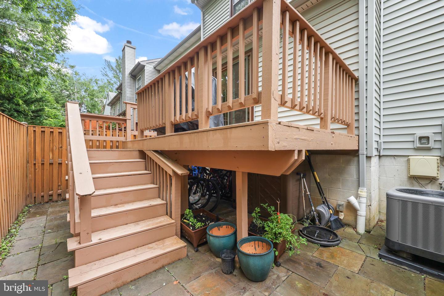 3950 TALLOW TREE PL, FAIRFAX, Virginia 22033, 4 Bedrooms Bedrooms, 3 Rooms Rooms,3 BathroomsBathrooms,Residential,For sale,3950 TALLOW TREE PL,VAFX2242944 MLS # VAFX2242944
