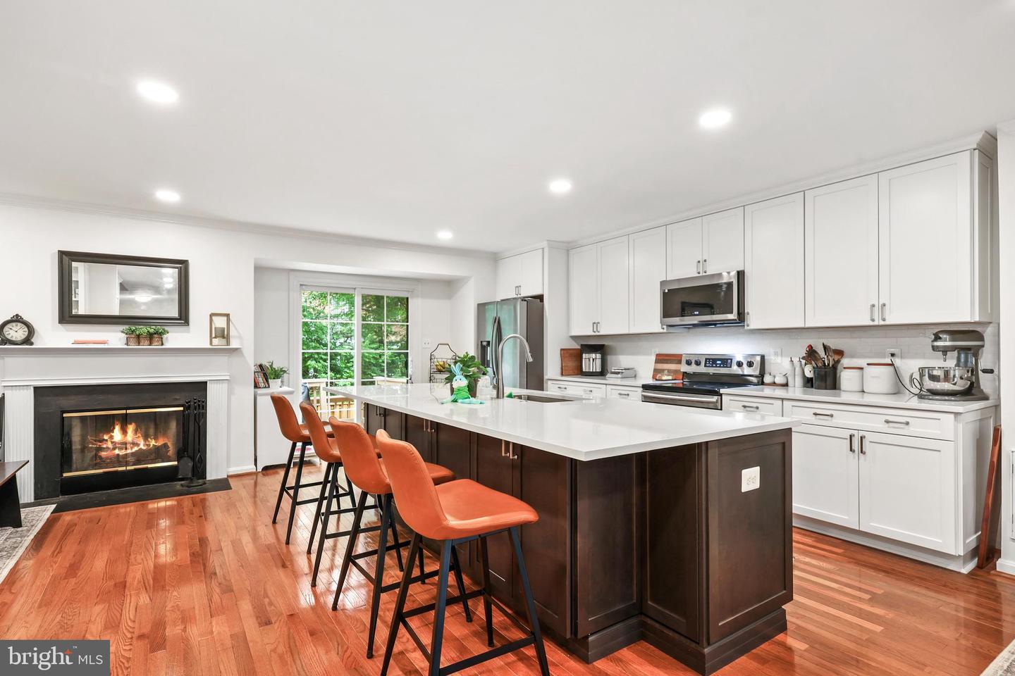 3950 TALLOW TREE PL, FAIRFAX, Virginia 22033, 4 Bedrooms Bedrooms, 3 Rooms Rooms,3 BathroomsBathrooms,Residential,For sale,3950 TALLOW TREE PL,VAFX2242944 MLS # VAFX2242944