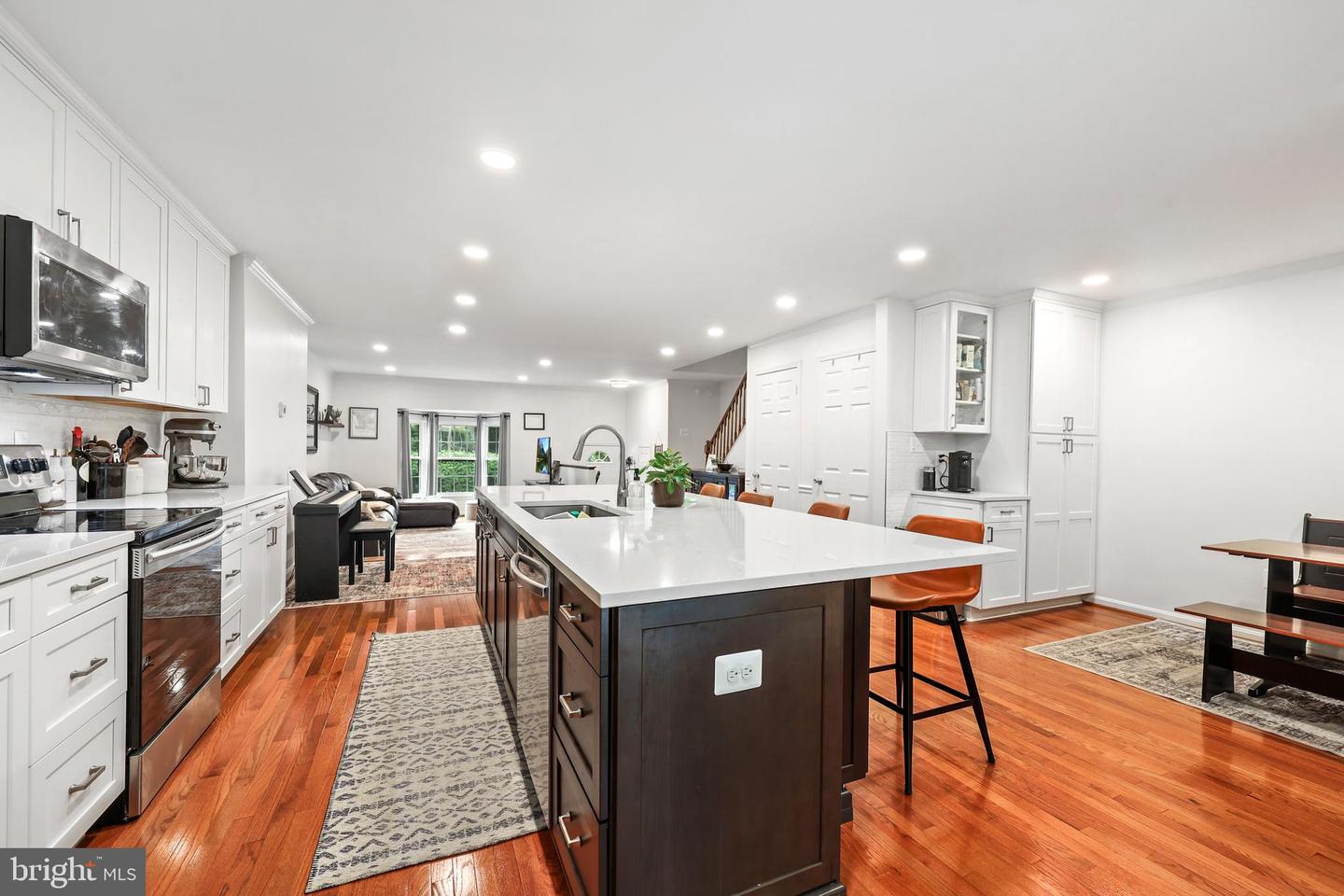 3950 TALLOW TREE PL, FAIRFAX, Virginia 22033, 4 Bedrooms Bedrooms, 3 Rooms Rooms,3 BathroomsBathrooms,Residential,For sale,3950 TALLOW TREE PL,VAFX2242944 MLS # VAFX2242944