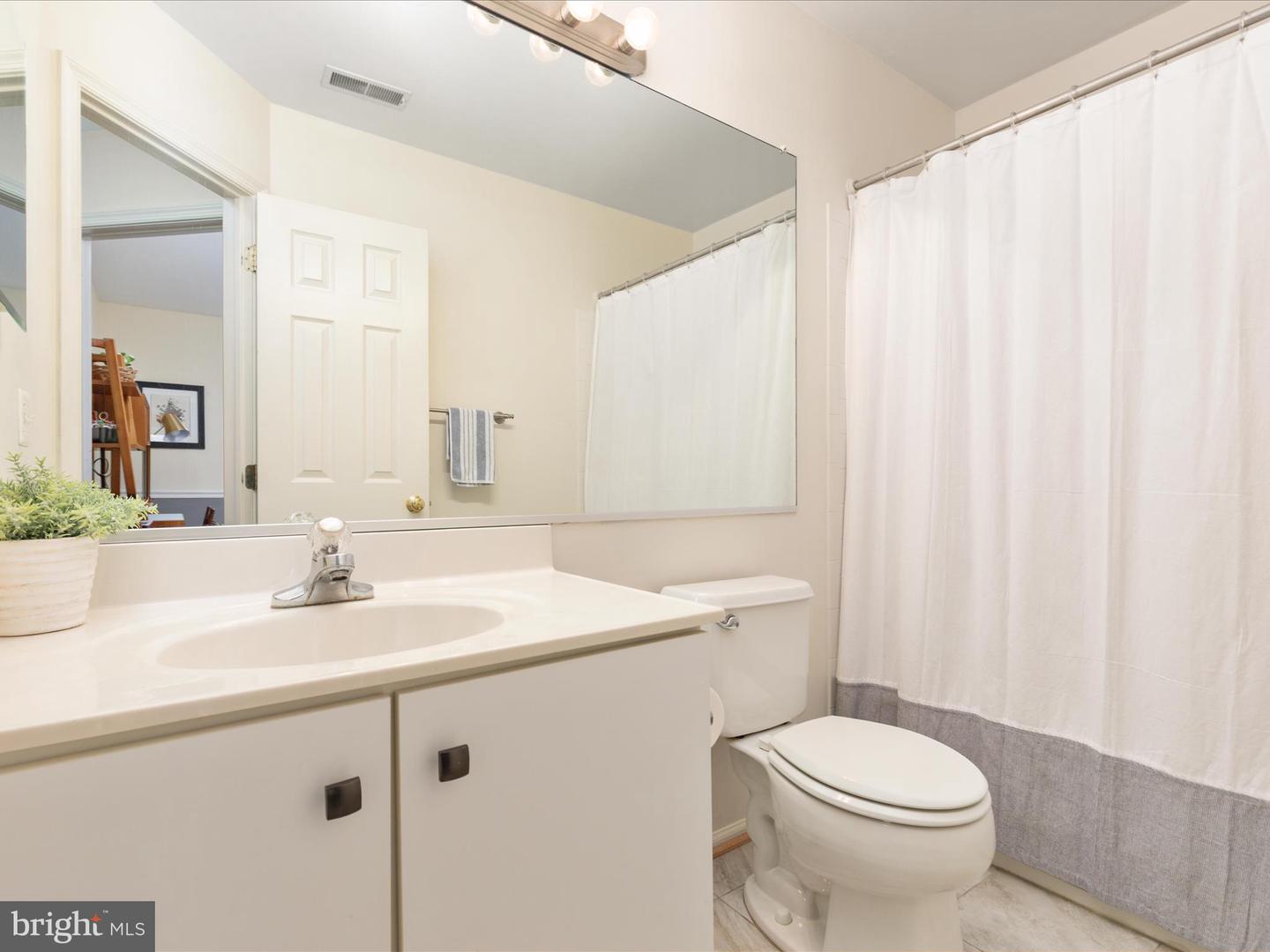 22340 GREAT TRAIL TER, STERLING, Virginia 20164, 3 Bedrooms Bedrooms, ,2 BathroomsBathrooms,Residential,For sale,22340 GREAT TRAIL TER,VALO2097706 MLS # VALO2097706