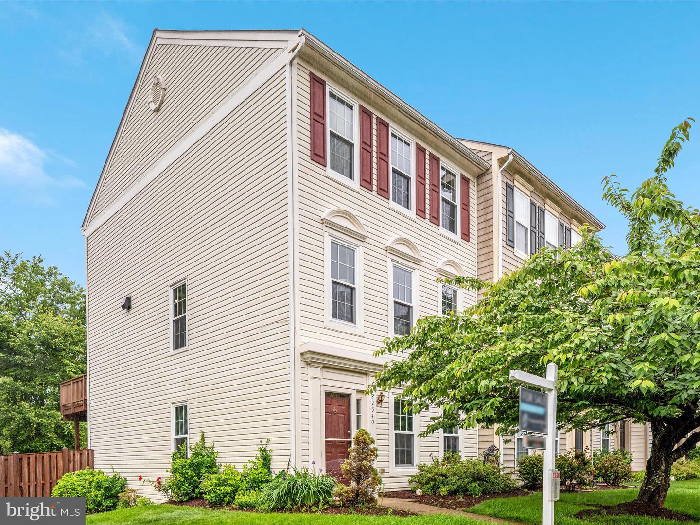 22340 GREAT TRAIL TER, STERLING, Virginia 20164, 3 Bedrooms Bedrooms, ,2 BathroomsBathrooms,Residential,For sale,22340 GREAT TRAIL TER,VALO2097706 MLS # VALO2097706