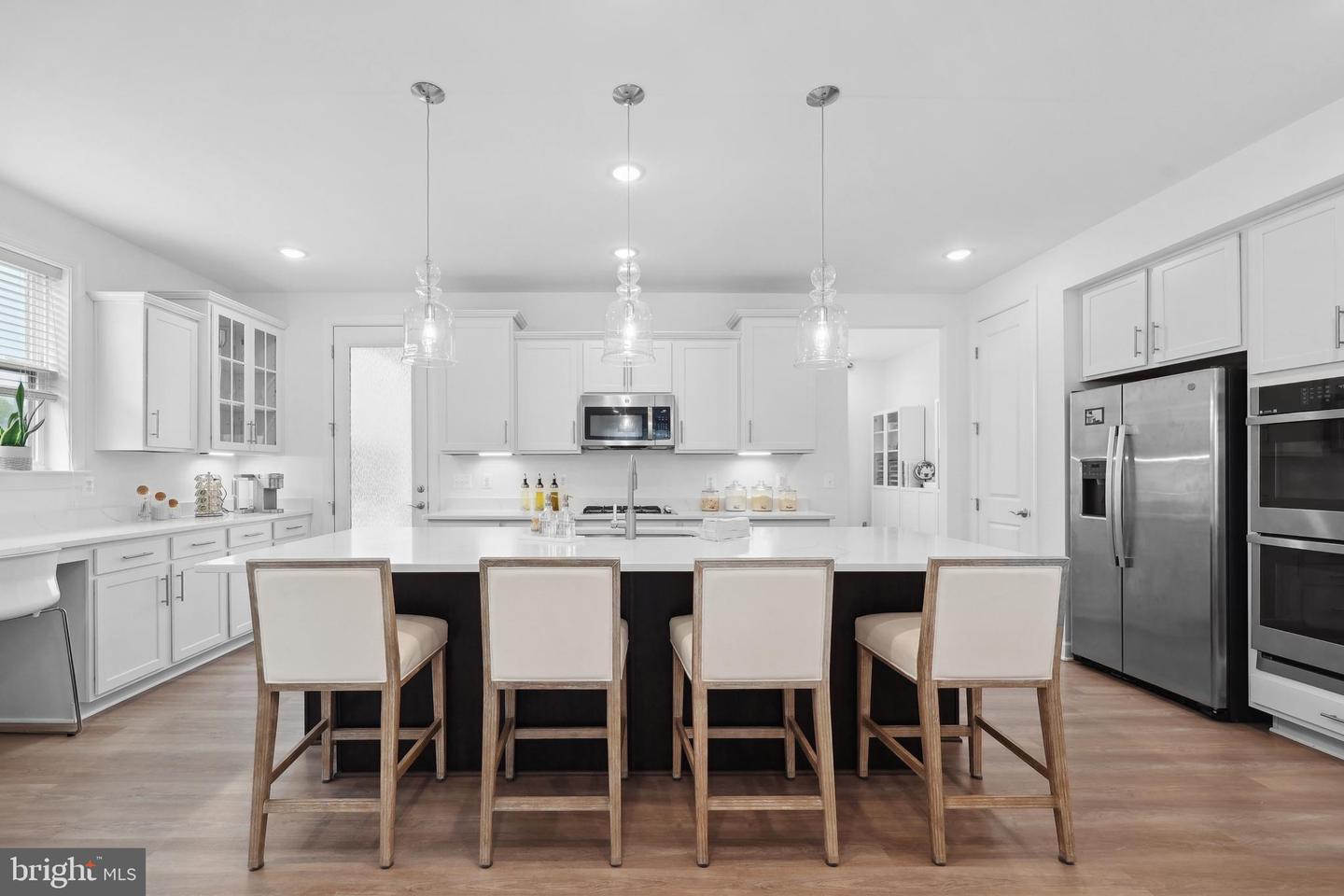 4901 LONGMIRE WAY, CHANTILLY, Virginia 20151, 4 Bedrooms Bedrooms, ,3 BathroomsBathrooms,Residential,For sale,4901 LONGMIRE WAY,VAFX2243062 MLS # VAFX2243062