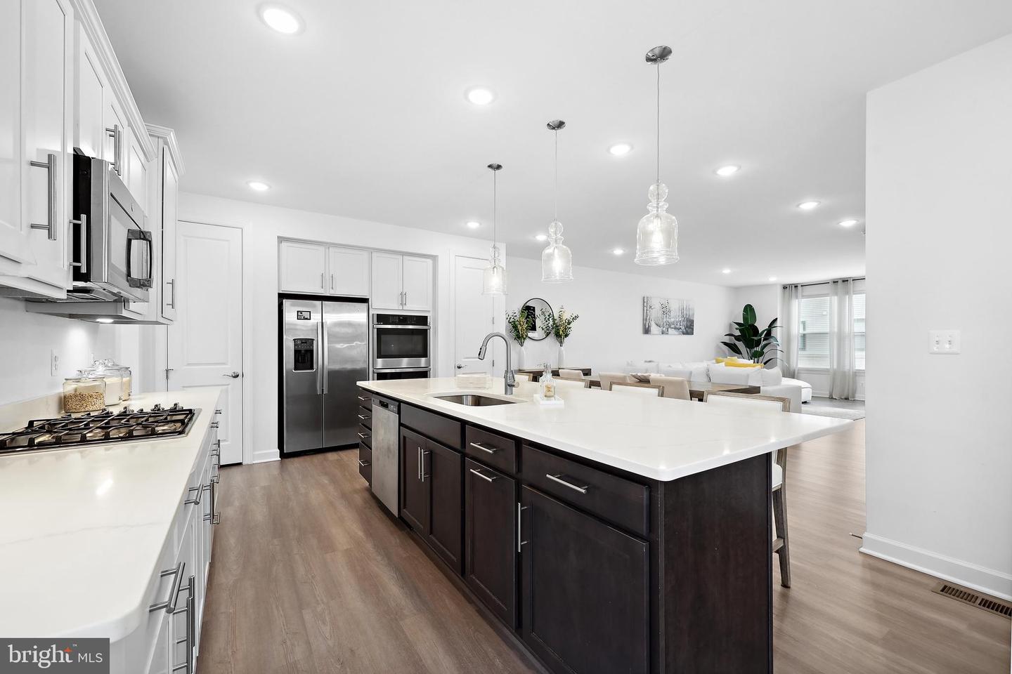 4901 LONGMIRE WAY, CHANTILLY, Virginia 20151, 4 Bedrooms Bedrooms, ,3 BathroomsBathrooms,Residential,For sale,4901 LONGMIRE WAY,VAFX2243062 MLS # VAFX2243062
