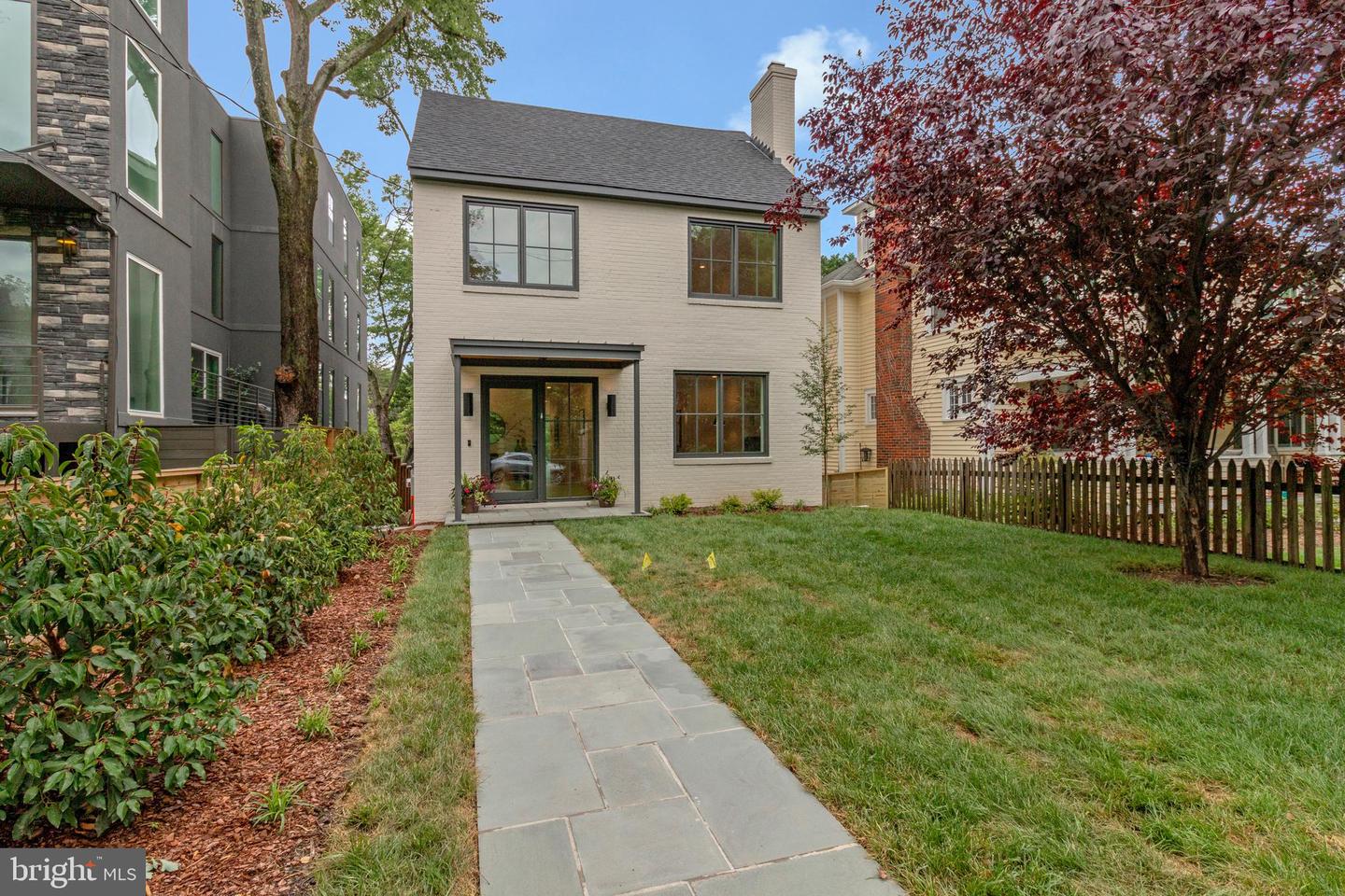 6120 30TH ST NW, WASHINGTON, District Of Columbia 20015, 6 Bedrooms Bedrooms, ,4 BathroomsBathrooms,Residential,For sale,6120 30TH ST NW,DCDC2202370 MLS # DCDC2202370
