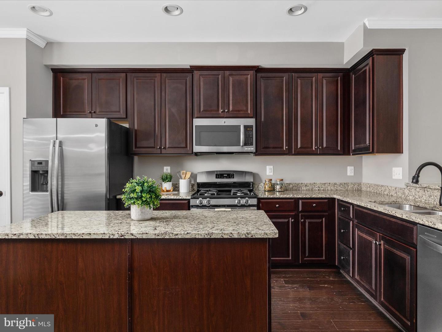 41745 MCMONAGLE SQ, ALDIE, Virginia 20105, 3 Bedrooms Bedrooms, ,3 BathroomsBathrooms,Residential,For sale,41745 MCMONAGLE SQ,VALO2097748 MLS # VALO2097748