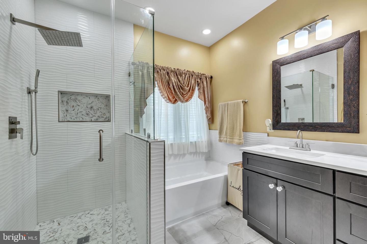 4141 PHILENA ST, DUMFRIES, Virginia 22025, 6 Bedrooms Bedrooms, ,3 BathroomsBathrooms,Residential,For sale,4141 PHILENA ST,VAPW2095584 MLS # VAPW2095584