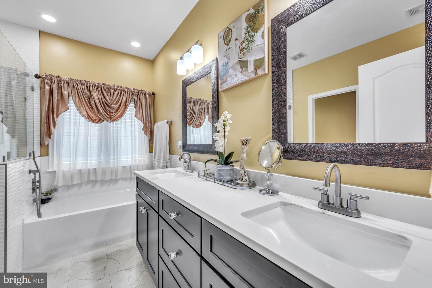 4141 PHILENA ST, DUMFRIES, Virginia 22025, 6 Bedrooms Bedrooms, ,3 BathroomsBathrooms,Residential,For sale,4141 PHILENA ST,VAPW2095584 MLS # VAPW2095584