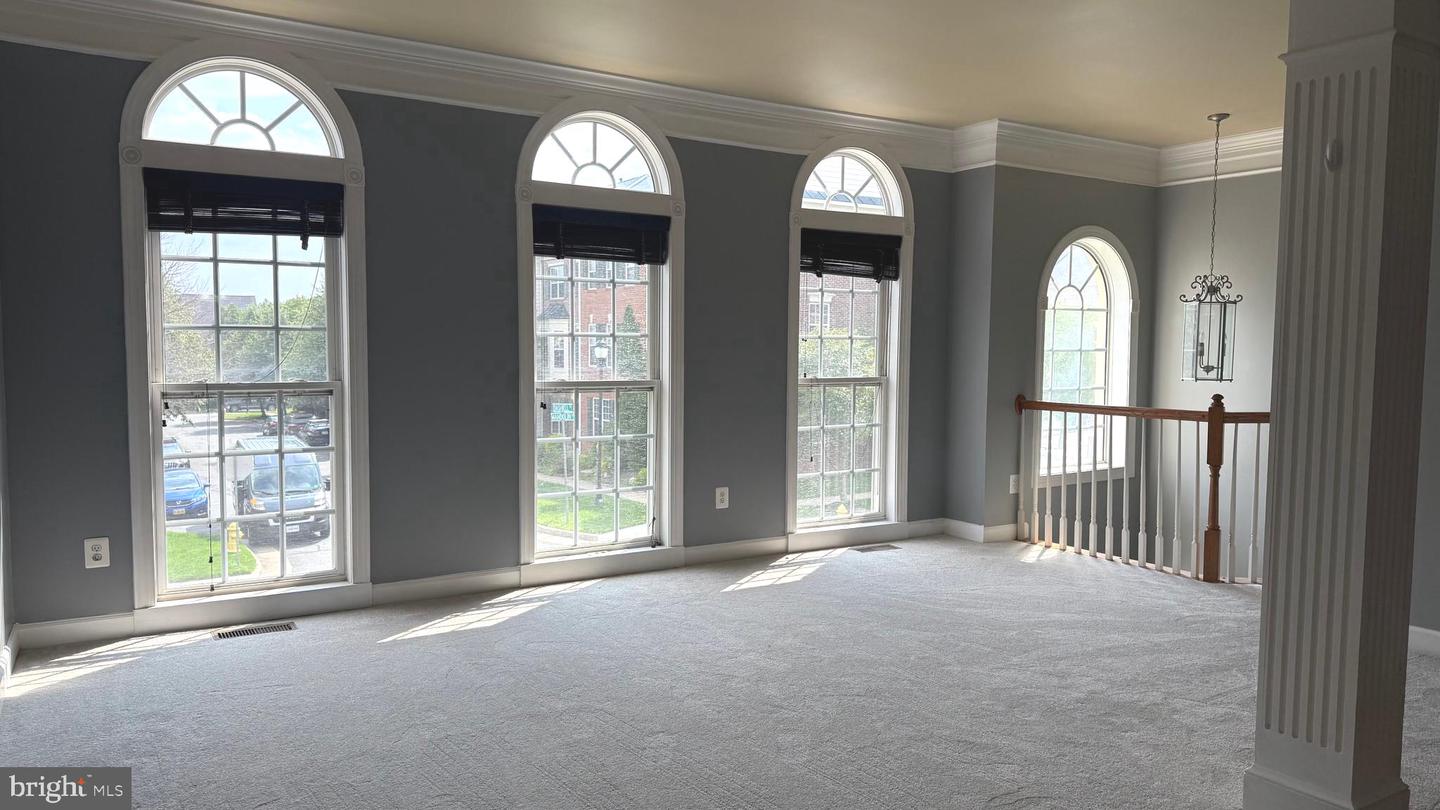 4906 DASHIELL PL, WOODBRIDGE, Virginia 22192, 4 Bedrooms Bedrooms, ,2 BathroomsBathrooms,Residential,For sale,4906 DASHIELL PL,VAPW2095594 MLS # VAPW2095594
