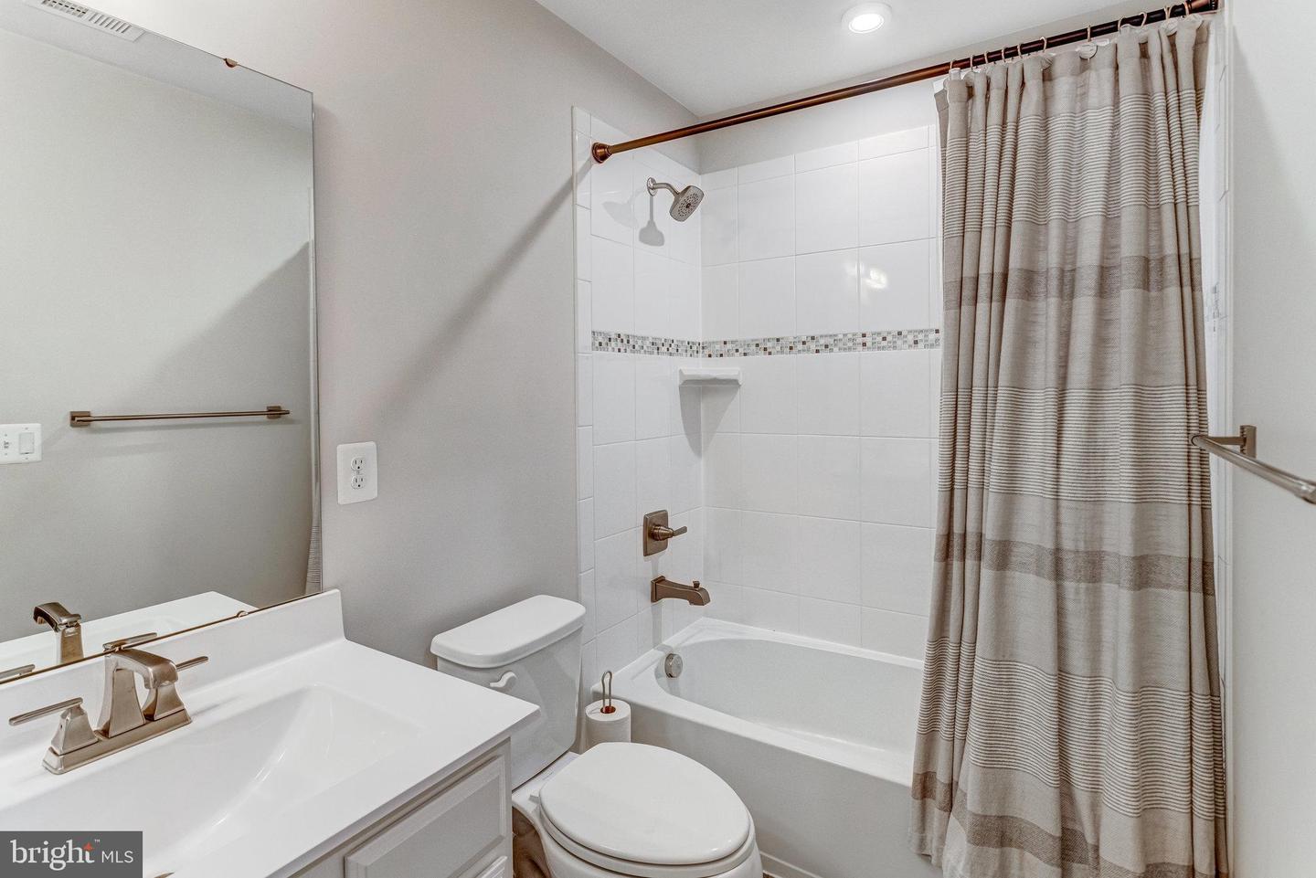 2517 SWEET CLOVER CT, DUMFRIES, Virginia 22026, 4 Bedrooms Bedrooms, ,3 BathroomsBathrooms,Residential,For sale,2517 SWEET CLOVER CT,VAPW2095606 MLS # VAPW2095606