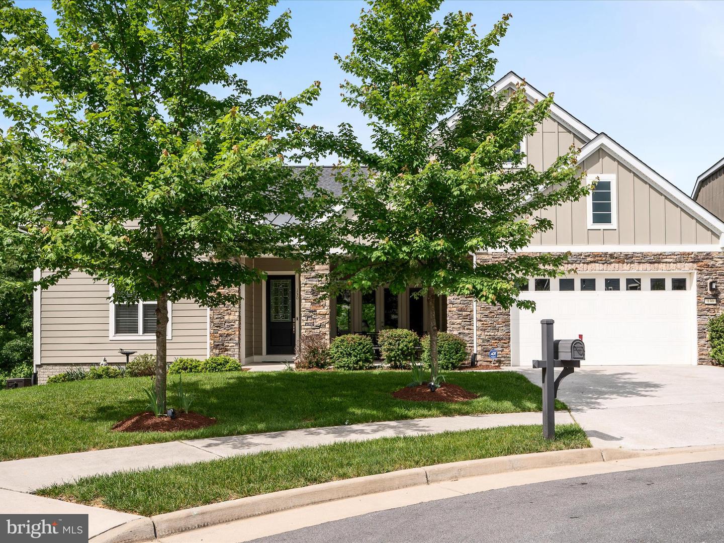 130 GROSBEAK CT, LAKE FREDERICK, Virginia 22630, 4 Bedrooms Bedrooms, ,3 BathroomsBathrooms,Residential,For sale,130 GROSBEAK CT,VAFV2034446 MLS # VAFV2034446