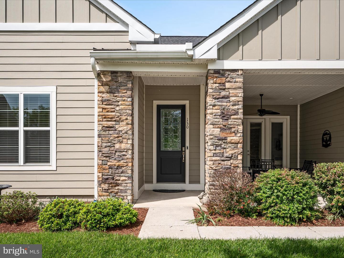 130 GROSBEAK CT, LAKE FREDERICK, Virginia 22630, 4 Bedrooms Bedrooms, ,3 BathroomsBathrooms,Residential,For sale,130 GROSBEAK CT,VAFV2034446 MLS # VAFV2034446