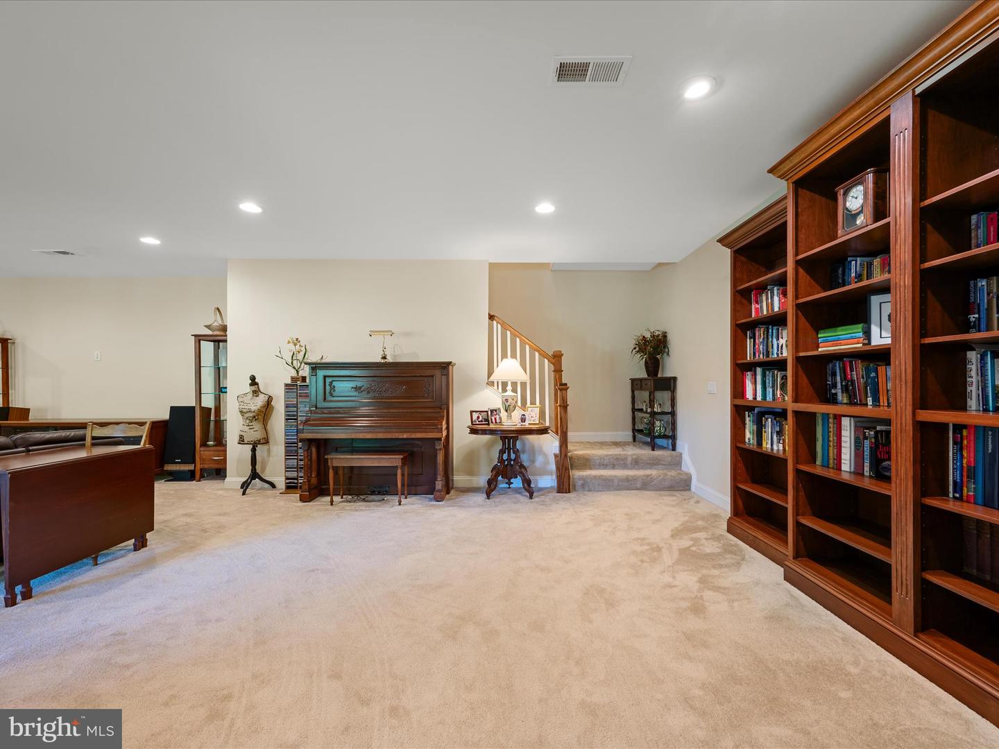 130 GROSBEAK CT, LAKE FREDERICK, Virginia 22630, 4 Bedrooms Bedrooms, ,3 BathroomsBathrooms,Residential,For sale,130 GROSBEAK CT,VAFV2034446 MLS # VAFV2034446