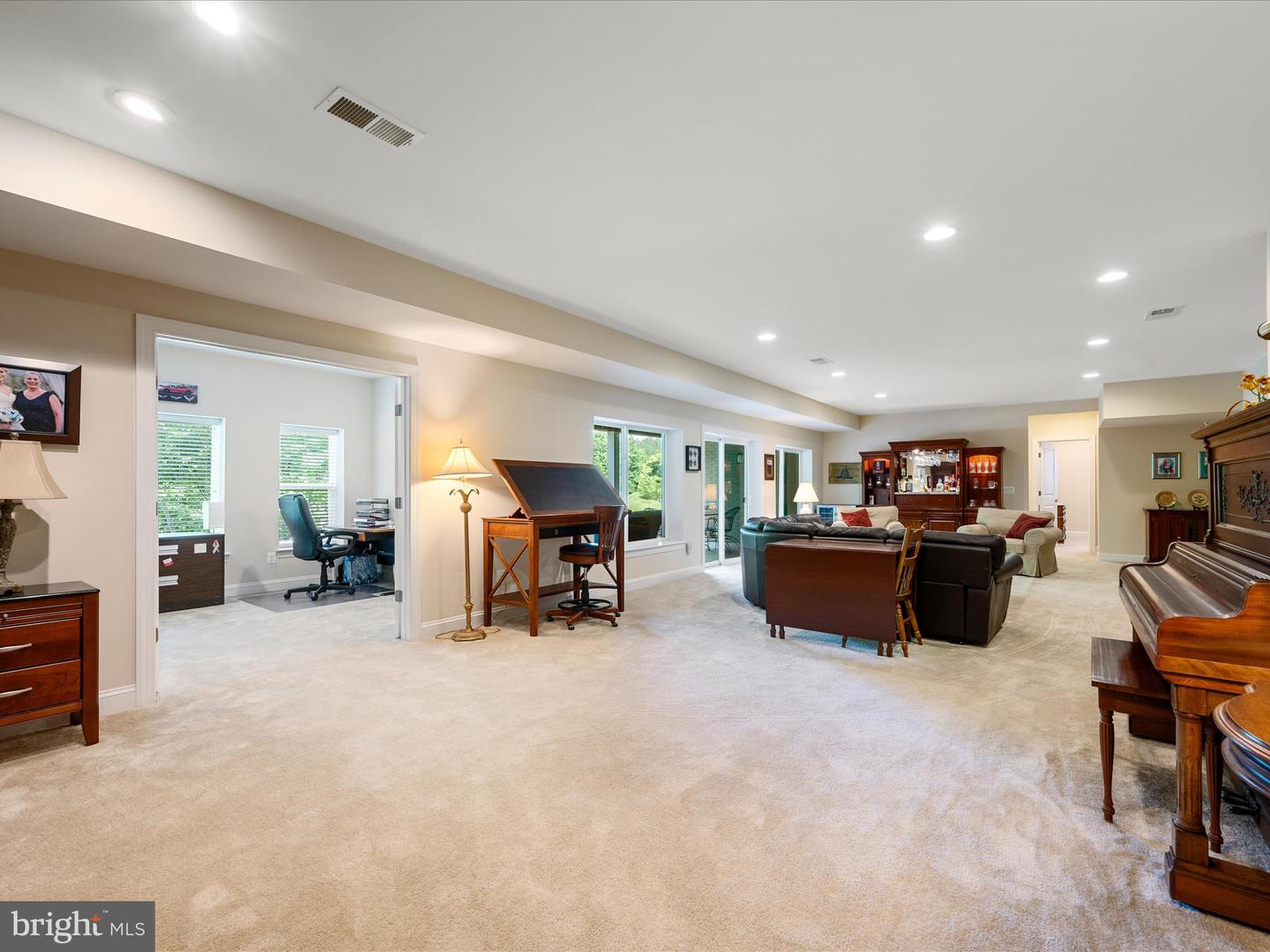 130 GROSBEAK CT, LAKE FREDERICK, Virginia 22630, 4 Bedrooms Bedrooms, ,3 BathroomsBathrooms,Residential,For sale,130 GROSBEAK CT,VAFV2034446 MLS # VAFV2034446