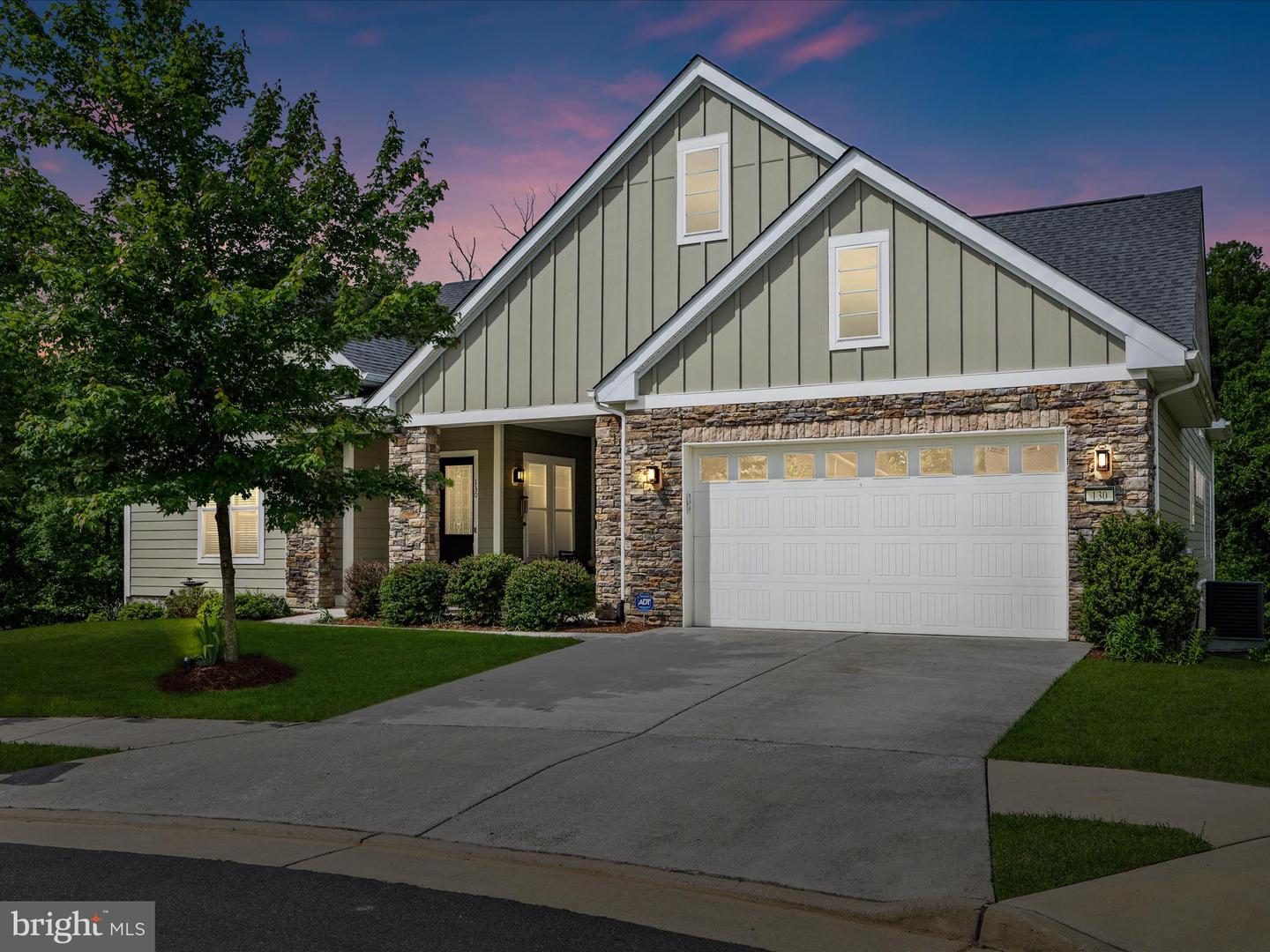 130 GROSBEAK CT, LAKE FREDERICK, Virginia 22630, 4 Bedrooms Bedrooms, ,3 BathroomsBathrooms,Residential,For sale,130 GROSBEAK CT,VAFV2034446 MLS # VAFV2034446