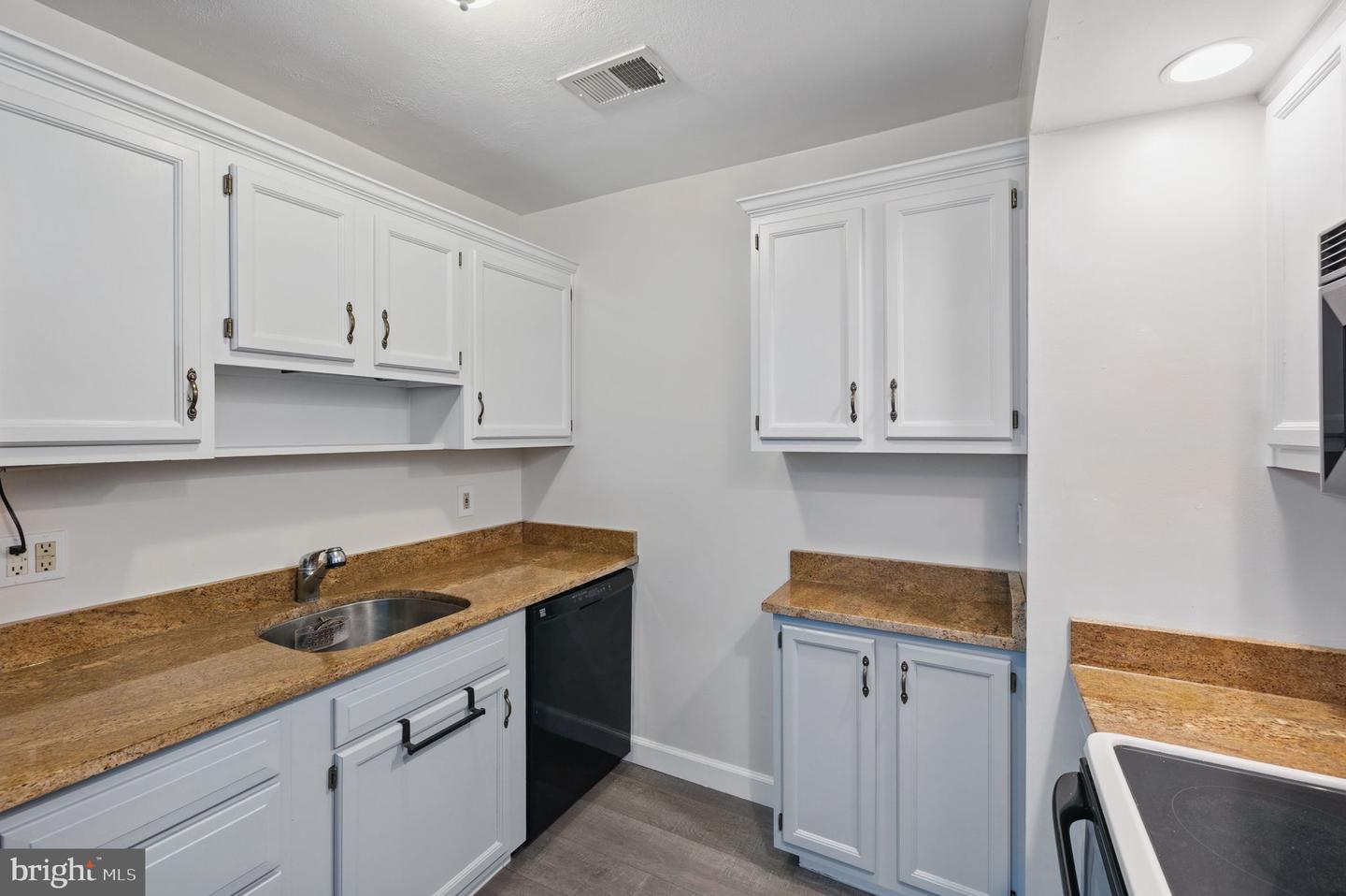 203 RITTER PL, BERRYVILLE, Virginia 22611, 3 Bedrooms Bedrooms, ,1 BathroomBathrooms,Residential,For sale,203 RITTER PL,VACL2003792 MLS # VACL2003792