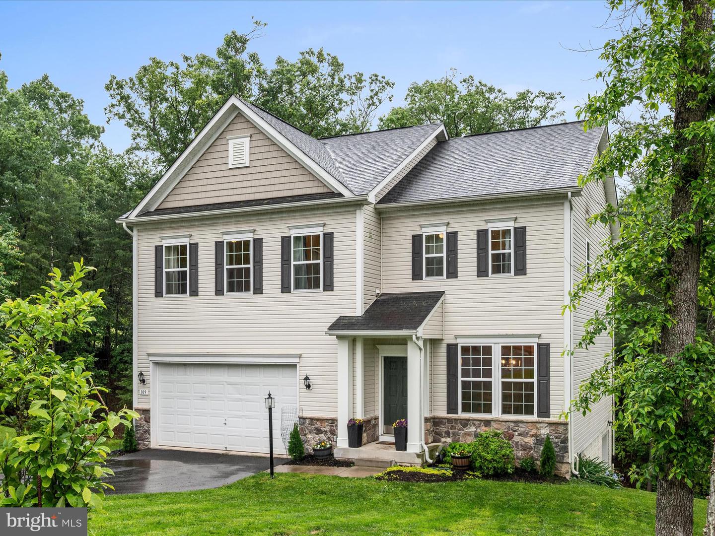 109 GREEN DR, CROSS JUNCTION, Virginia 22625, 4 Bedrooms Bedrooms, ,3 BathroomsBathrooms,Residential,For sale,109 GREEN DR,VAFV2034458 MLS # VAFV2034458