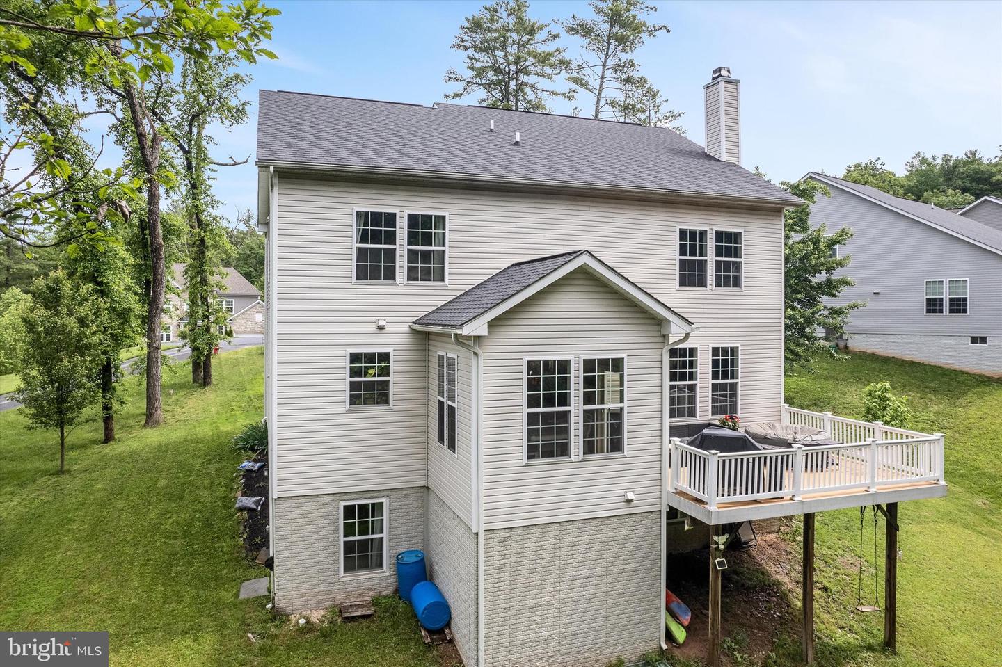 109 GREEN DR, CROSS JUNCTION, Virginia 22625, 4 Bedrooms Bedrooms, ,3 BathroomsBathrooms,Residential,For sale,109 GREEN DR,VAFV2034458 MLS # VAFV2034458