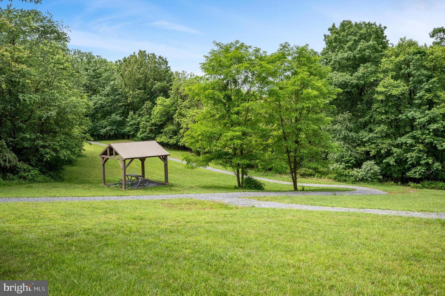 109 GREEN DR, CROSS JUNCTION, Virginia 22625, 4 Bedrooms Bedrooms, ,3 BathroomsBathrooms,Residential,For sale,109 GREEN DR,VAFV2034458 MLS # VAFV2034458