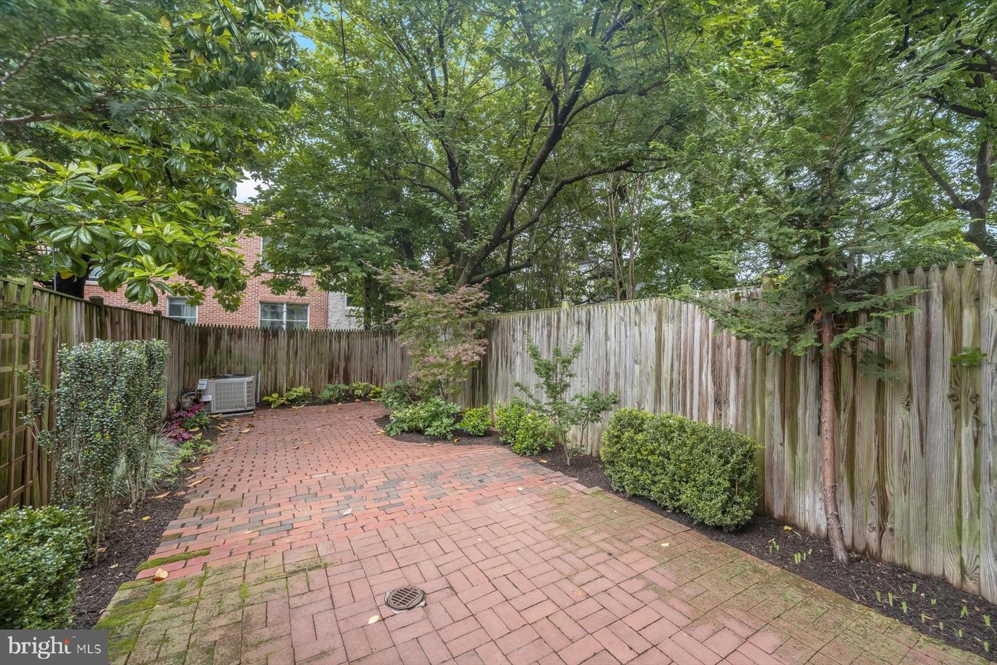 1524 32ND ST NW, WASHINGTON, District Of Columbia 20007, 2 Bedrooms Bedrooms, ,2 BathroomsBathrooms,Residential,For sale,1524 32ND ST NW,DCDC2202552 MLS # DCDC2202552