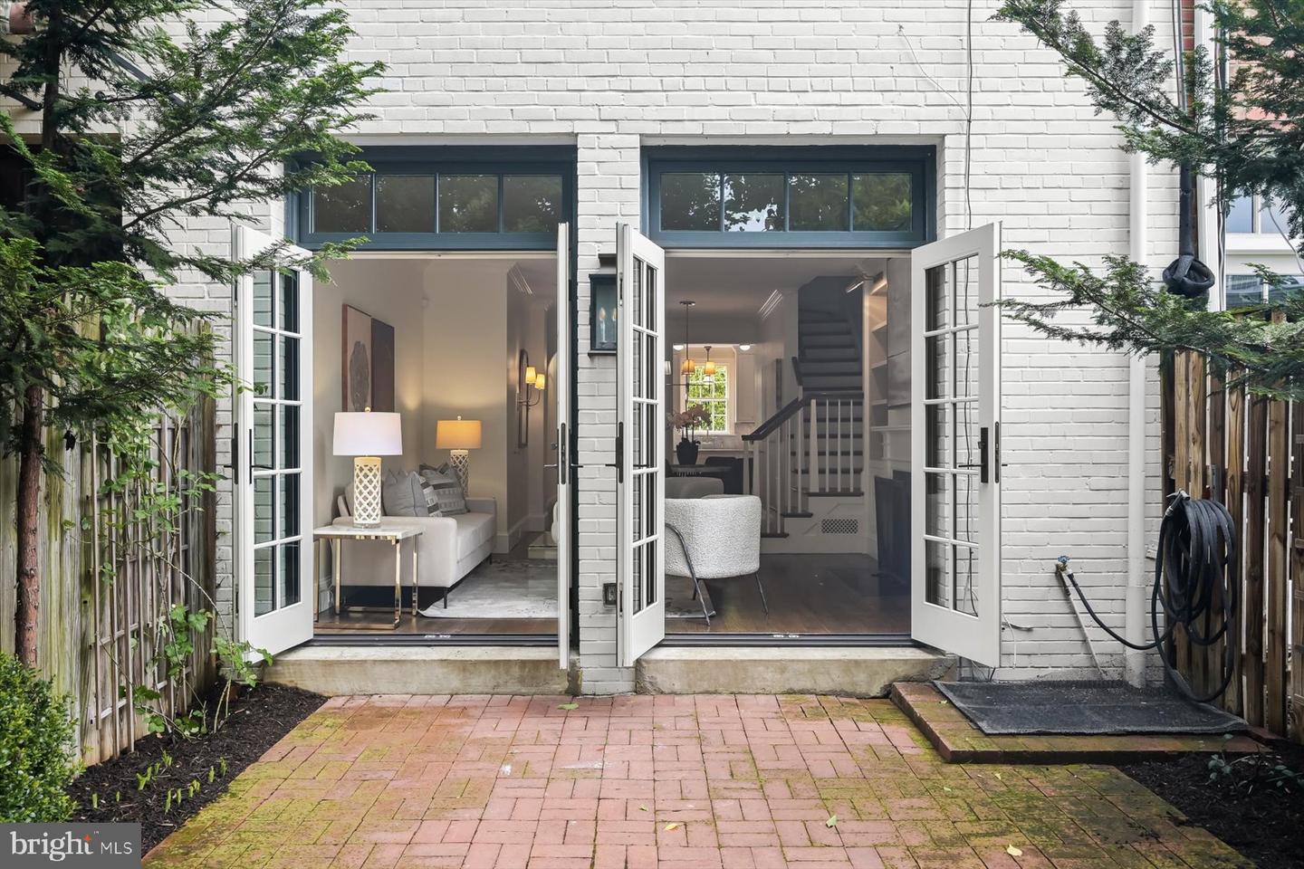 1524 32ND ST NW, WASHINGTON, District Of Columbia 20007, 2 Bedrooms Bedrooms, ,2 BathroomsBathrooms,Residential,For sale,1524 32ND ST NW,DCDC2202552 MLS # DCDC2202552