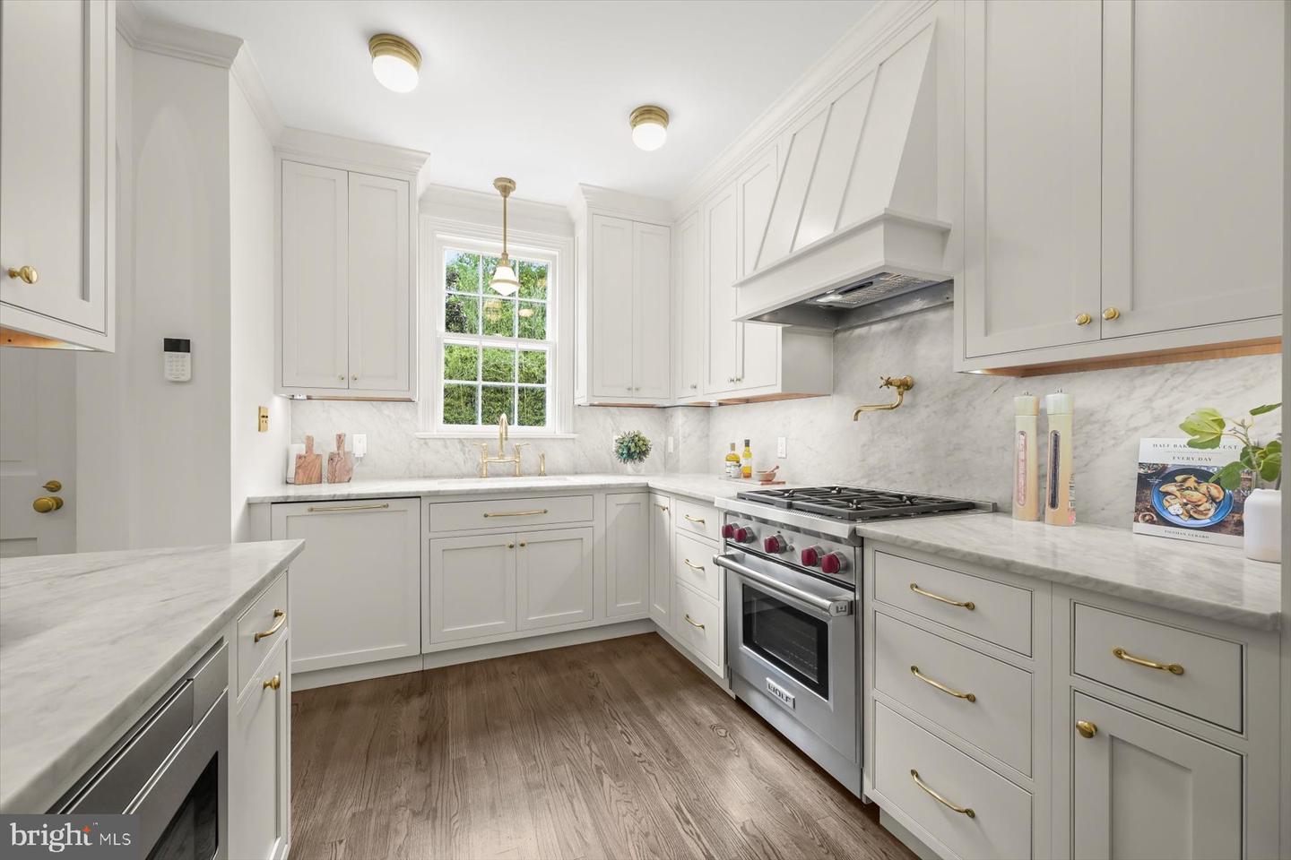 1524 32ND ST NW, WASHINGTON, District Of Columbia 20007, 2 Bedrooms Bedrooms, ,2 BathroomsBathrooms,Residential,For sale,1524 32ND ST NW,DCDC2202552 MLS # DCDC2202552