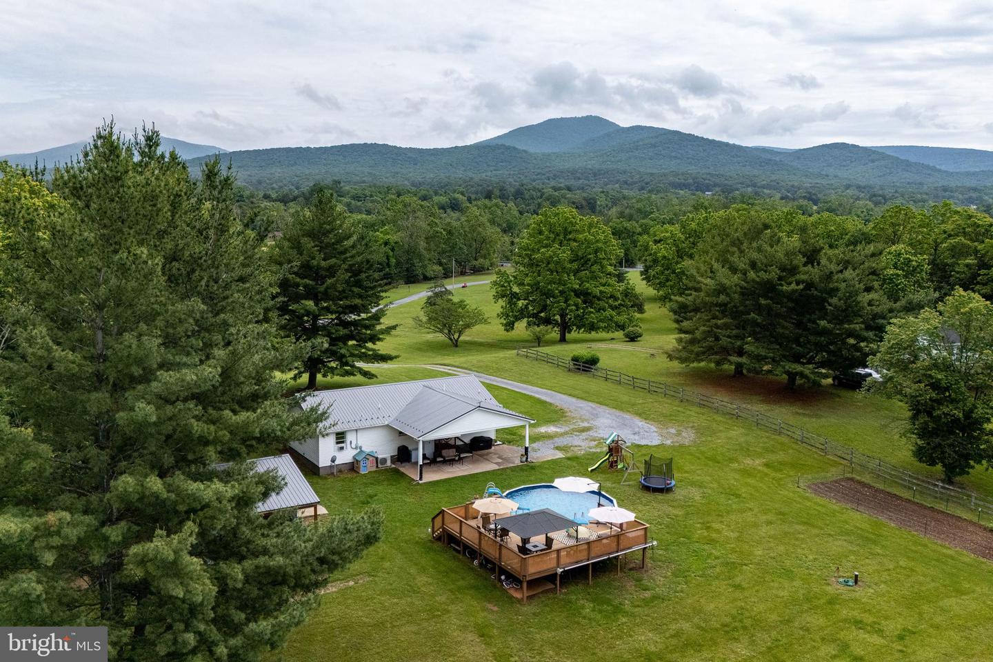 235 PARKVIEW ESTATES RD, LURAY, Virginia 22835, 3 Bedrooms Bedrooms, ,2 BathroomsBathrooms,Residential,For sale,235 PARKVIEW ESTATES RD,VAPA2004956 MLS # VAPA2004956