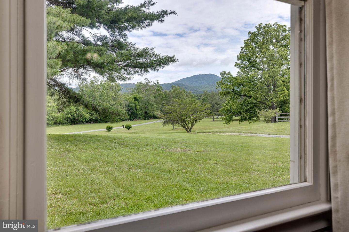 235 PARKVIEW ESTATES RD, LURAY, Virginia 22835, 3 Bedrooms Bedrooms, ,2 BathroomsBathrooms,Residential,For sale,235 PARKVIEW ESTATES RD,VAPA2004956 MLS # VAPA2004956