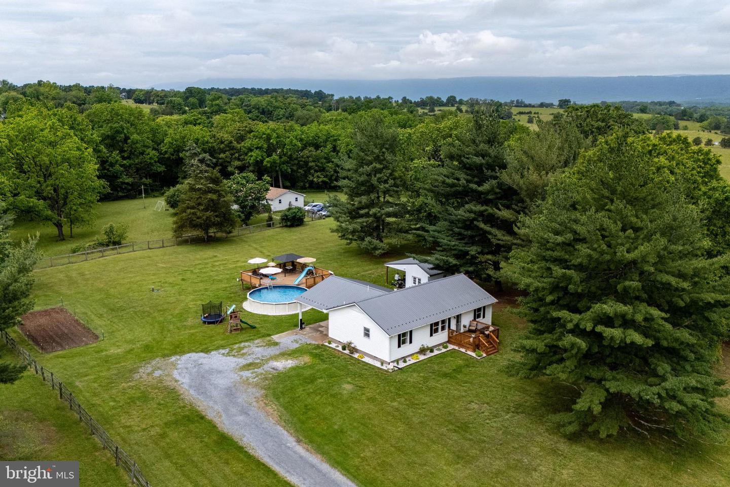 235 PARKVIEW ESTATES RD, LURAY, Virginia 22835, 3 Bedrooms Bedrooms, ,2 BathroomsBathrooms,Residential,For sale,235 PARKVIEW ESTATES RD,VAPA2004956 MLS # VAPA2004956
