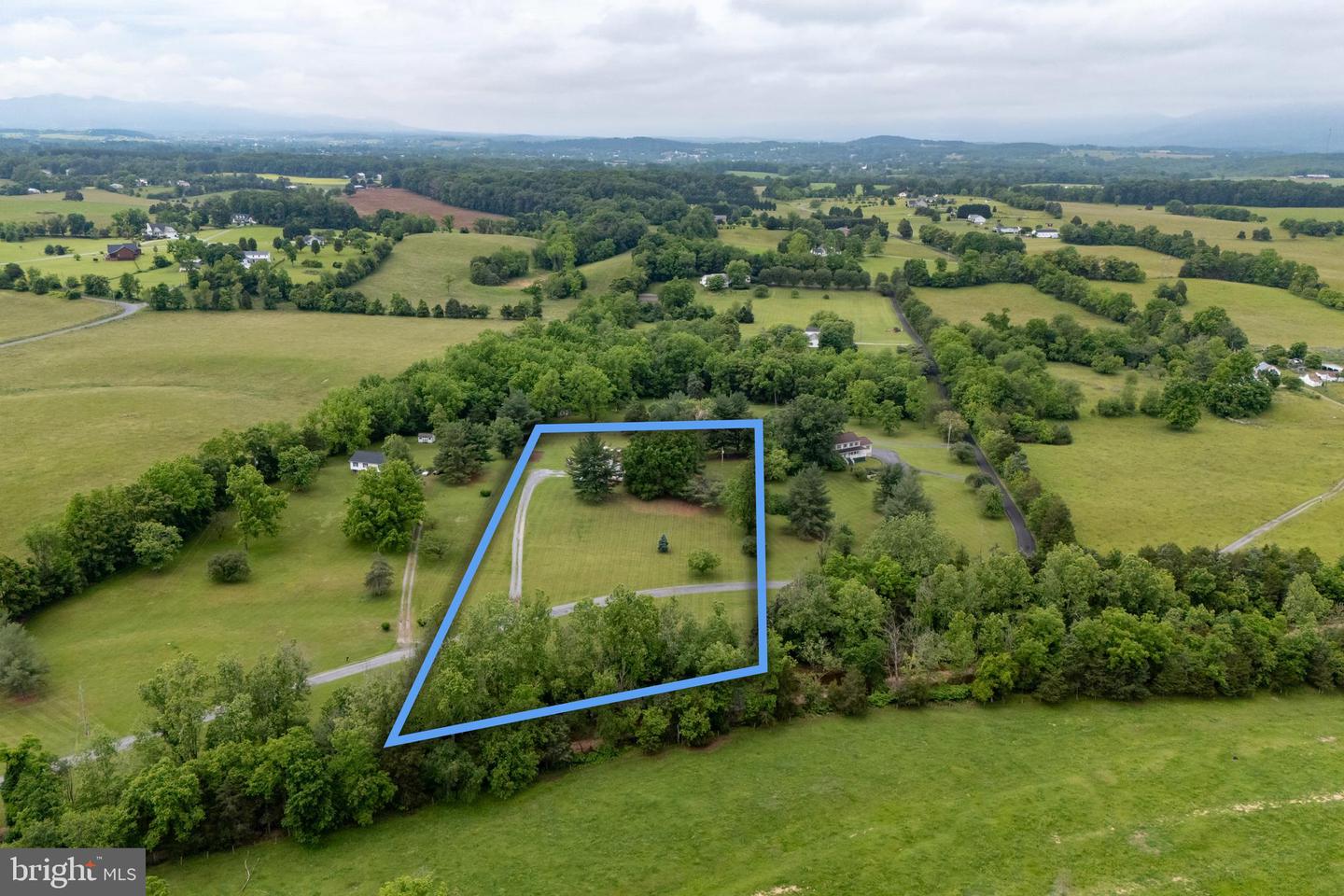 235 PARKVIEW ESTATES RD, LURAY, Virginia 22835, 3 Bedrooms Bedrooms, ,2 BathroomsBathrooms,Residential,For sale,235 PARKVIEW ESTATES RD,VAPA2004956 MLS # VAPA2004956