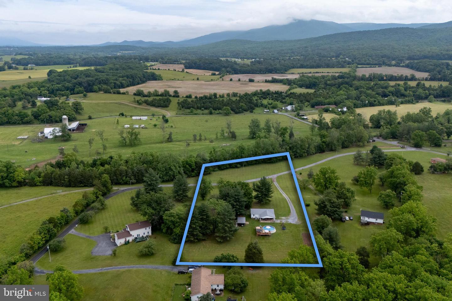 235 PARKVIEW ESTATES RD, LURAY, Virginia 22835, 3 Bedrooms Bedrooms, ,2 BathroomsBathrooms,Residential,For sale,235 PARKVIEW ESTATES RD,VAPA2004956 MLS # VAPA2004956