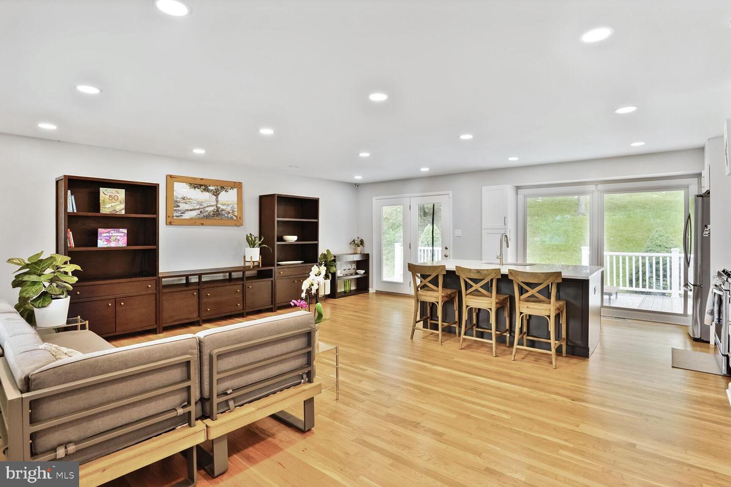11106 BYRD DR, FAIRFAX, Virginia 22030, 4 Bedrooms Bedrooms, ,2 BathroomsBathrooms,Residential,For sale,11106 BYRD DR,VAFX2243436 MLS # VAFX2243436