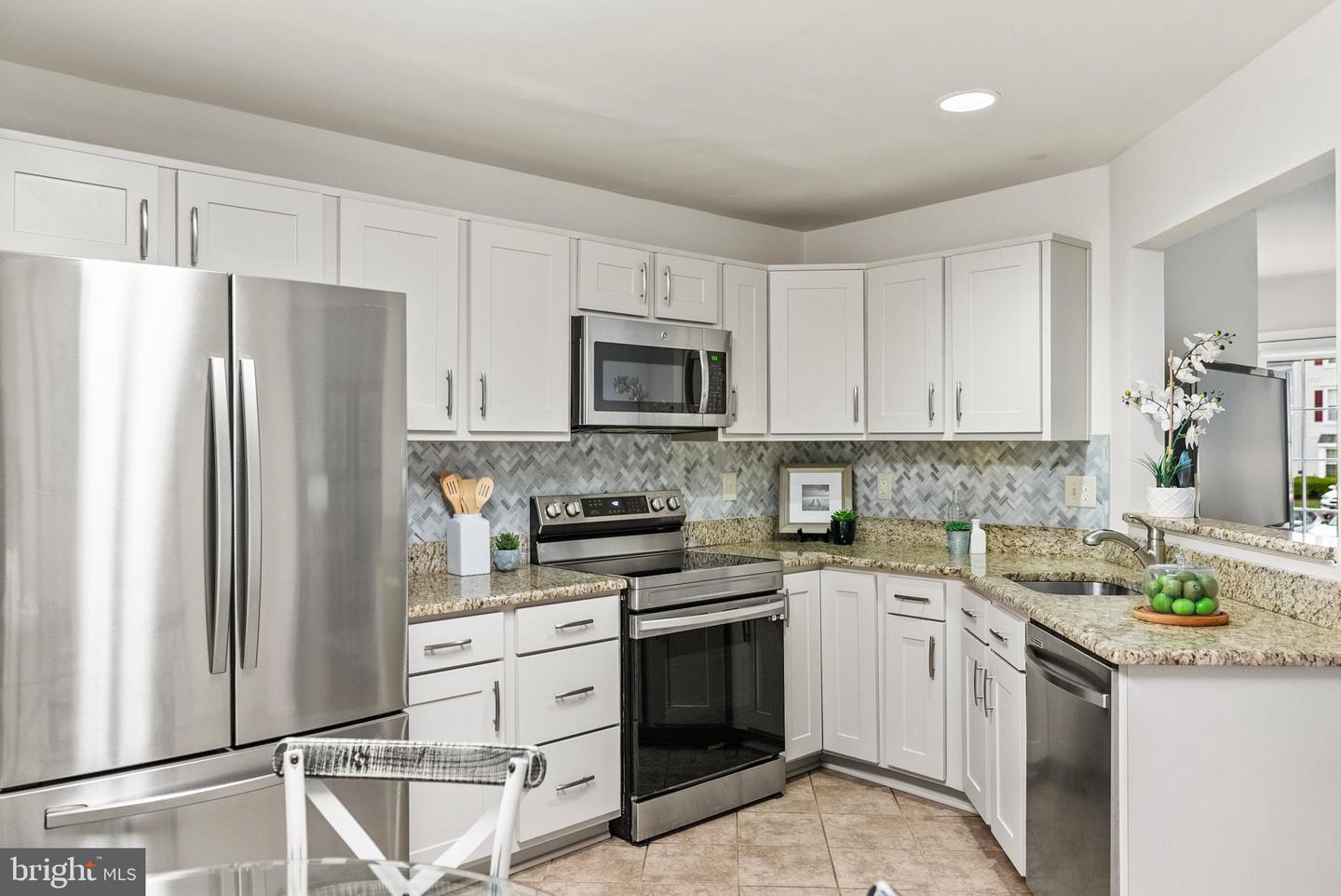 9217 CARDINAL FOREST LN #30, LORTON, Virginia 22079, 3 Bedrooms Bedrooms, ,2 BathroomsBathrooms,Residential,For sale,9217 CARDINAL FOREST LN #30,VAFX2243530 MLS # VAFX2243530
