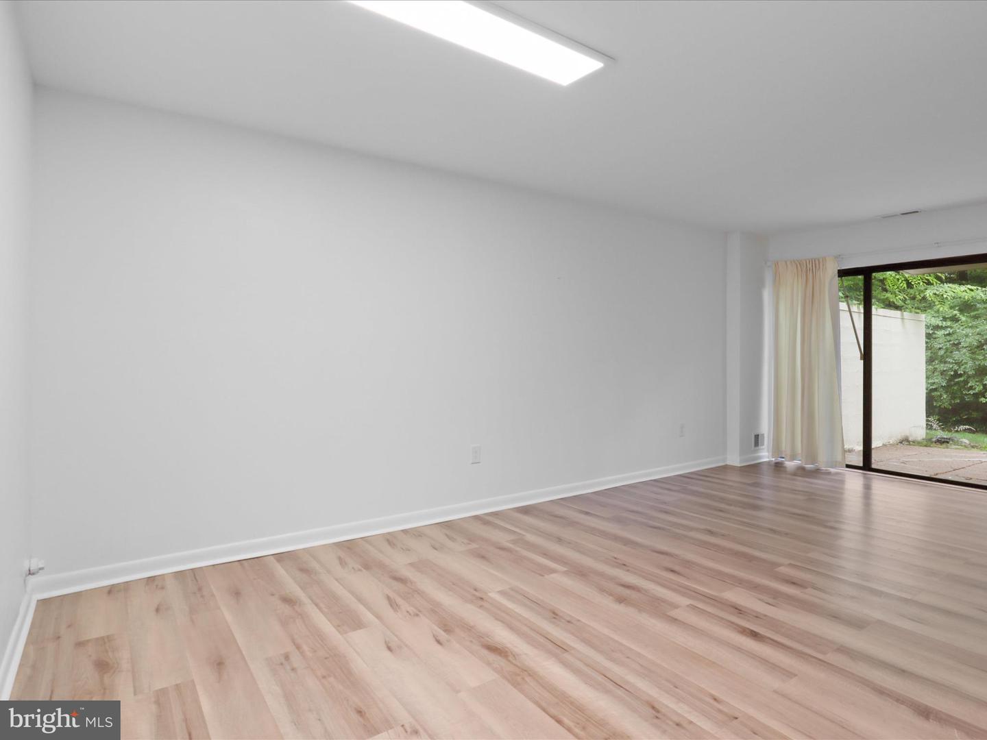 11627 NEWBRIDGE CT, RESTON, Virginia 20191, 3 Bedrooms Bedrooms, ,2 BathroomsBathrooms,Residential,For sale,11627 NEWBRIDGE CT,VAFX2243548 MLS # VAFX2243548
