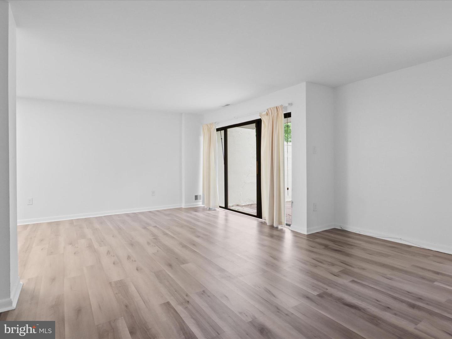 11627 NEWBRIDGE CT, RESTON, Virginia 20191, 3 Bedrooms Bedrooms, ,2 BathroomsBathrooms,Residential,For sale,11627 NEWBRIDGE CT,VAFX2243548 MLS # VAFX2243548