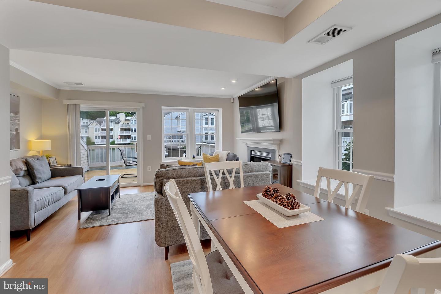 3331 LAKESIDE VIEW DR #6-8, FALLS CHURCH, Virginia 22041, 2 Bedrooms Bedrooms, ,2 BathroomsBathrooms,Residential,For sale,3331 LAKESIDE VIEW DR #6-8,VAFX2243494 MLS # VAFX2243494