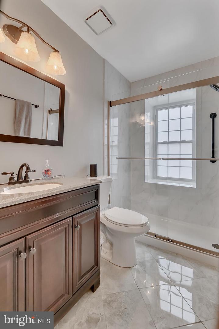 3331 LAKESIDE VIEW DR #6-8, FALLS CHURCH, Virginia 22041, 2 Bedrooms Bedrooms, ,2 BathroomsBathrooms,Residential,For sale,3331 LAKESIDE VIEW DR #6-8,VAFX2243494 MLS # VAFX2243494