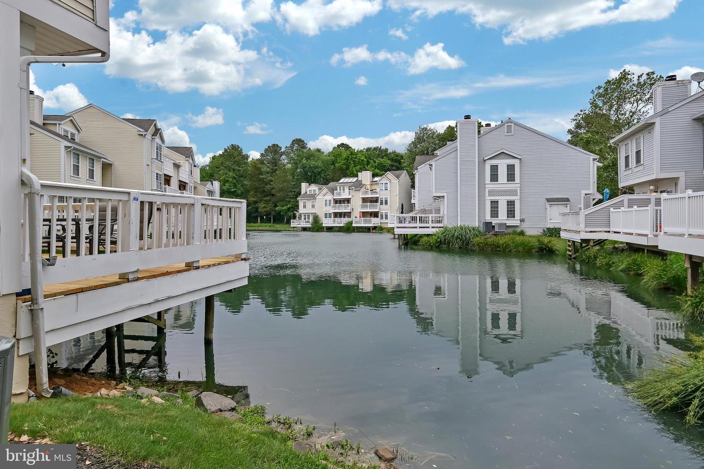 3331 LAKESIDE VIEW DR #6-8, FALLS CHURCH, Virginia 22041, 2 Bedrooms Bedrooms, ,2 BathroomsBathrooms,Residential,For sale,3331 LAKESIDE VIEW DR #6-8,VAFX2243494 MLS # VAFX2243494