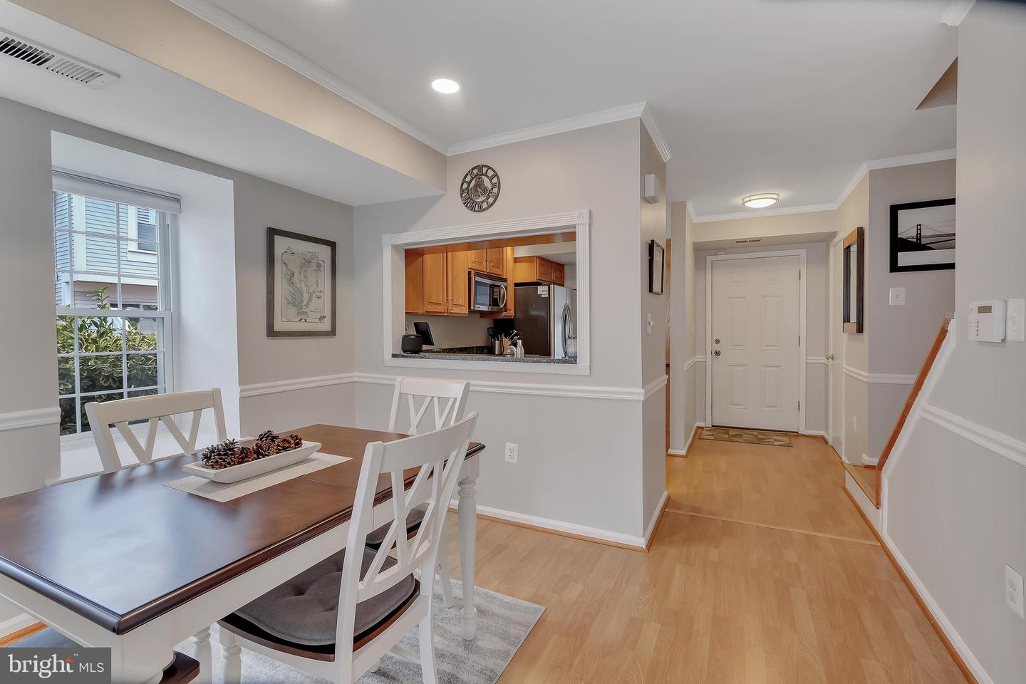 3331 LAKESIDE VIEW DR #6-8, FALLS CHURCH, Virginia 22041, 2 Bedrooms Bedrooms, ,2 BathroomsBathrooms,Residential,For sale,3331 LAKESIDE VIEW DR #6-8,VAFX2243494 MLS # VAFX2243494
