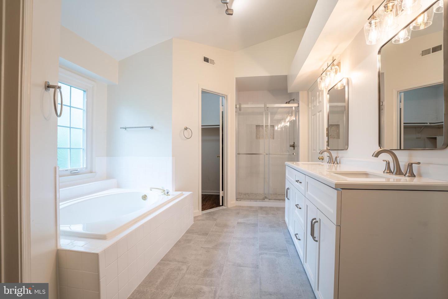 2922 MOTHER WELL CT, HERNDON, Virginia 20171, 4 Bedrooms Bedrooms, ,3 BathroomsBathrooms,Residential,For sale,2922 MOTHER WELL CT,VAFX2243536 MLS # VAFX2243536