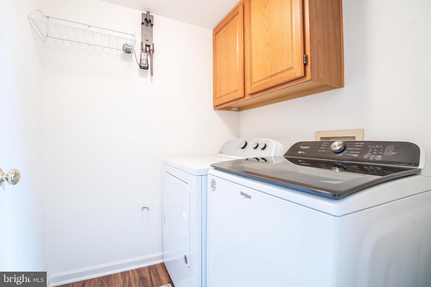 2922 MOTHER WELL CT, HERNDON, Virginia 20171, 4 Bedrooms Bedrooms, ,3 BathroomsBathrooms,Residential,For sale,2922 MOTHER WELL CT,VAFX2243536 MLS # VAFX2243536
