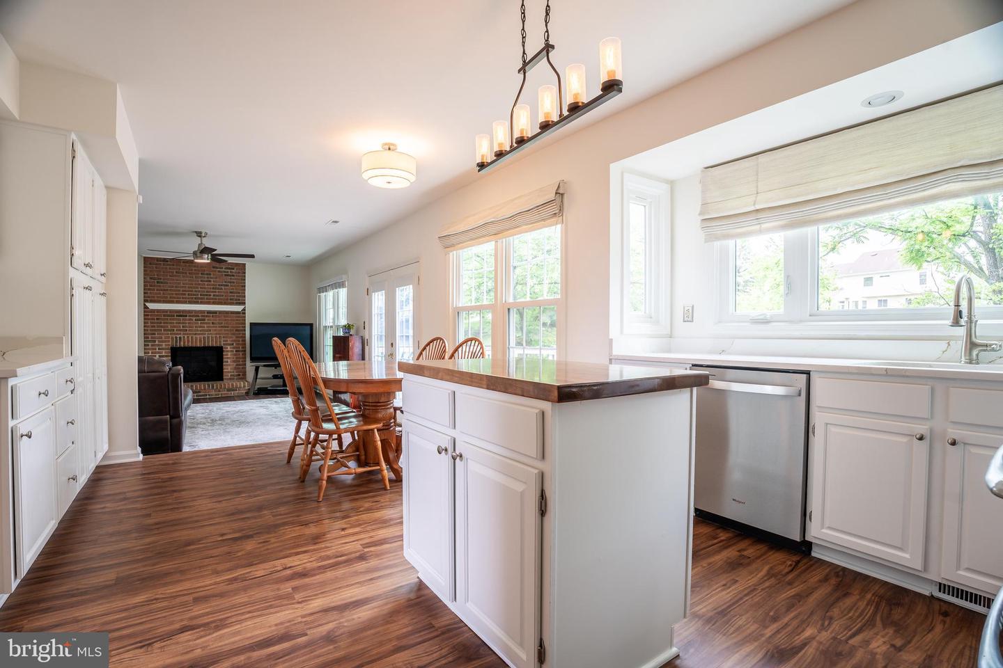 2922 MOTHER WELL CT, HERNDON, Virginia 20171, 4 Bedrooms Bedrooms, ,3 BathroomsBathrooms,Residential,For sale,2922 MOTHER WELL CT,VAFX2243536 MLS # VAFX2243536