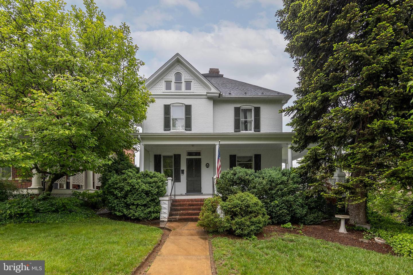 503 S WASHINGTON ST, WINCHESTER, Virginia 22601, 5 Bedrooms Bedrooms, ,4 BathroomsBathrooms,Residential,For sale,503 S WASHINGTON ST,VAWI2007840 MLS # VAWI2007840